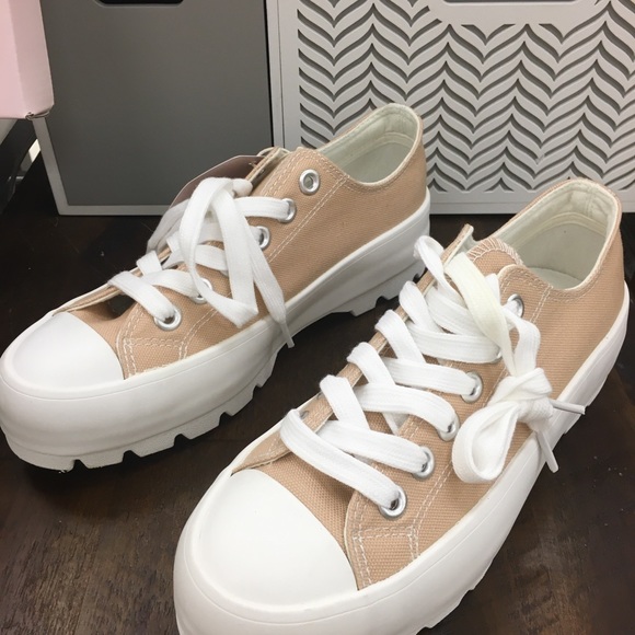 Sincerely Jules Tan Sneaker’s 🤎 - Picture 2 of 6